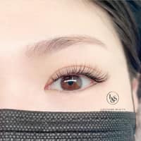 러브썸뷰티 로고
